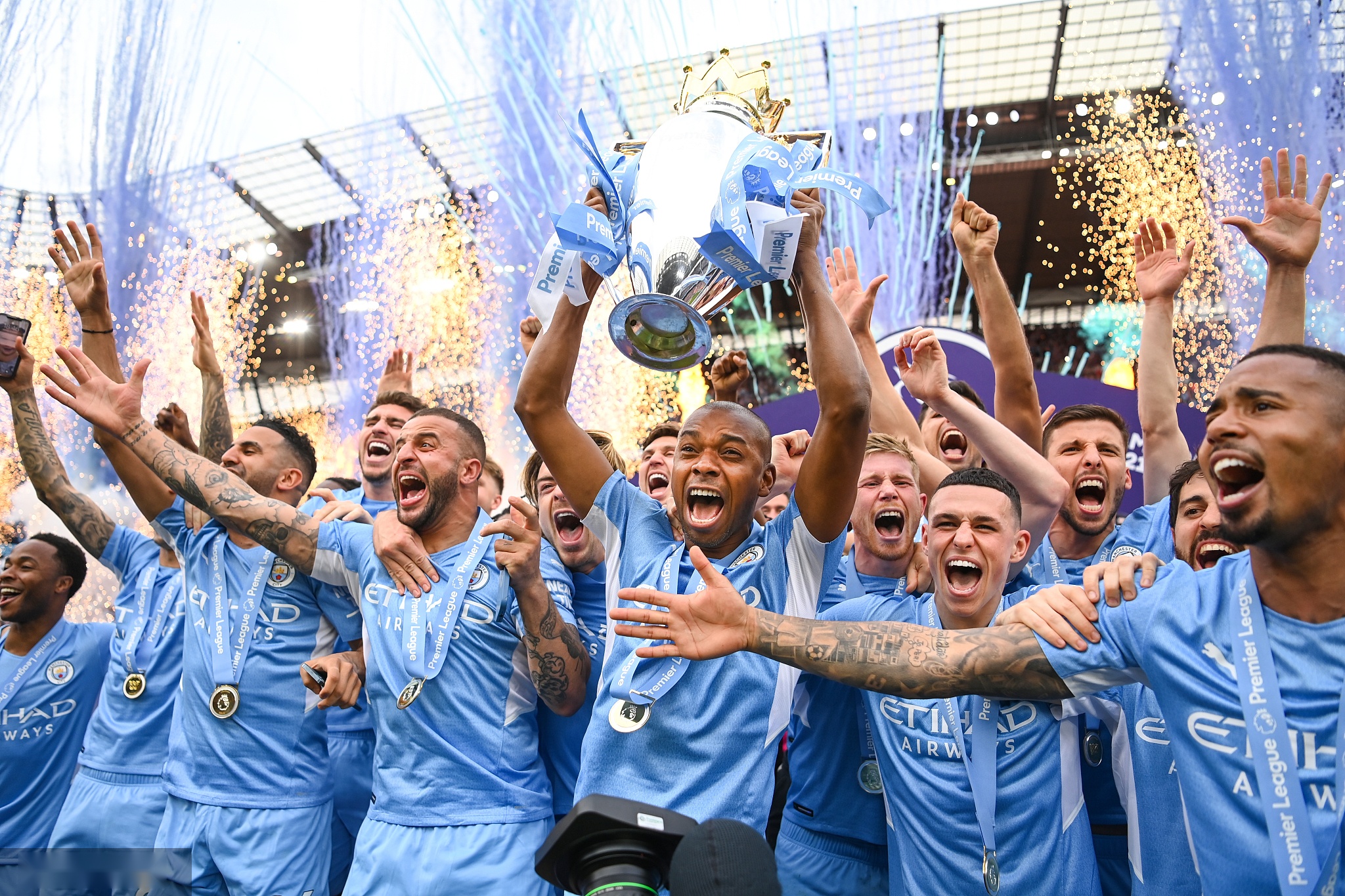 师特别钟情 师特别钟情