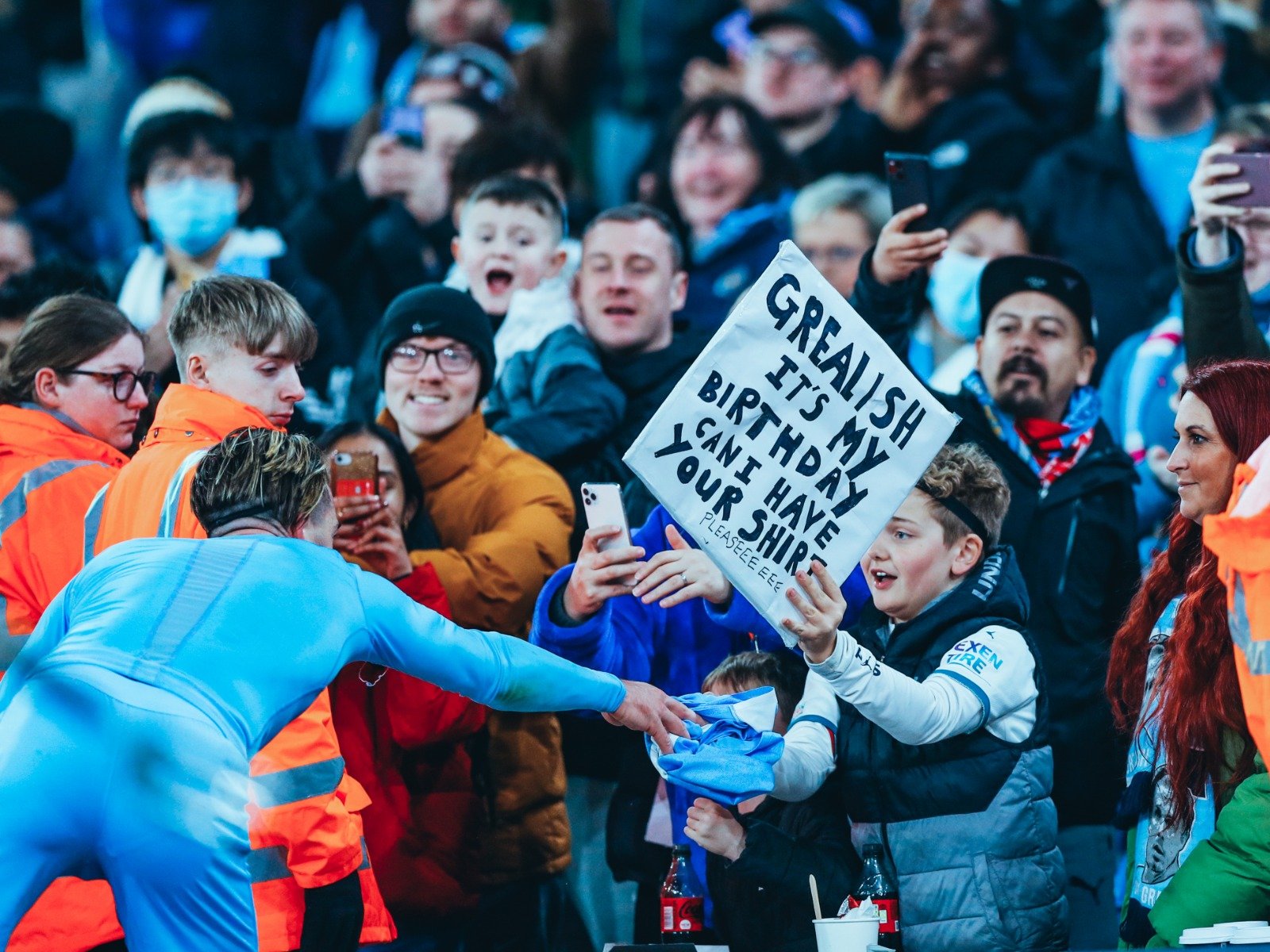 中更加沉重 中更加沉重